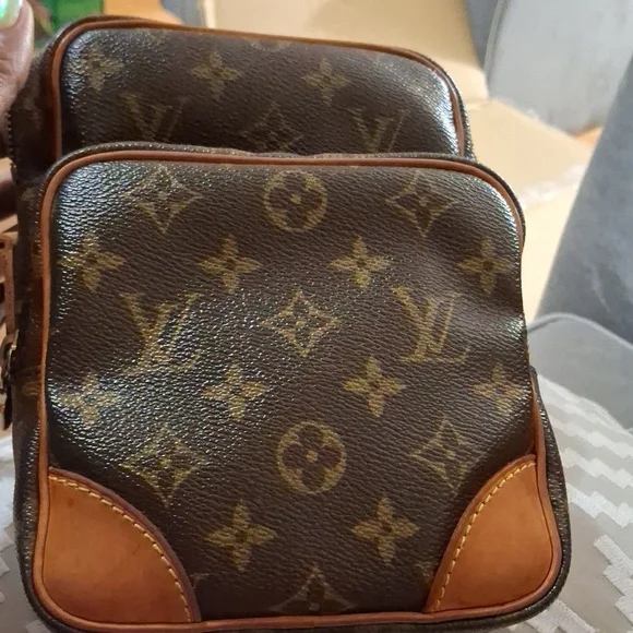 Louis Vuitton Amazone - Picture 11 of 15